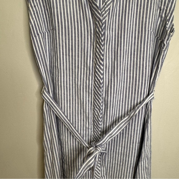Tahari Linen Blend Sleeveless Blue White Stripes Belted Button Front Size 6 - Picture 5 of 10